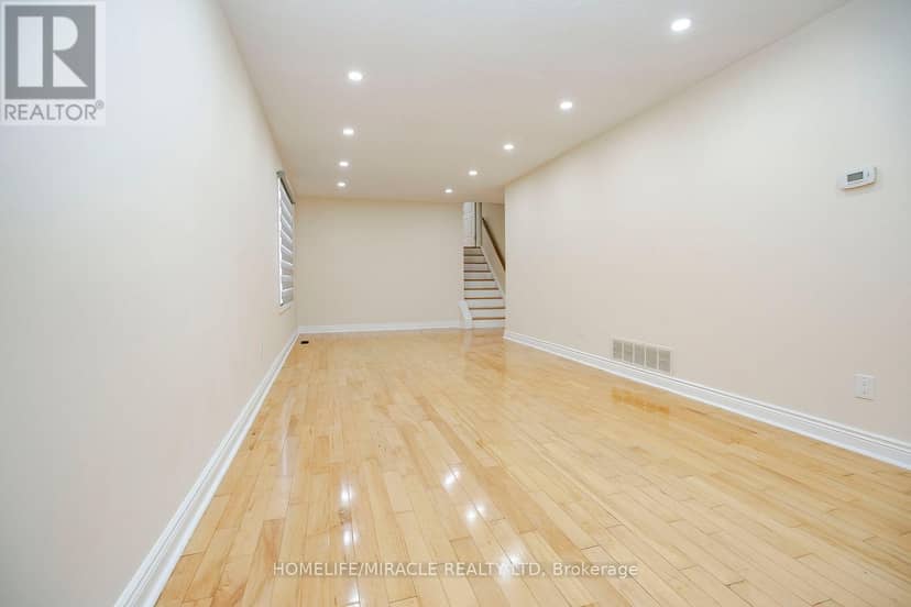 33 Adam Street, Brampton, photo 7