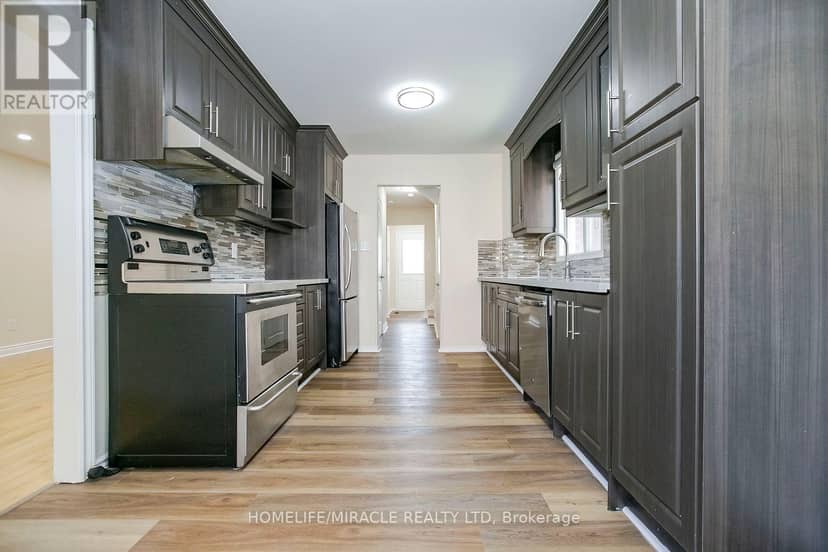 33 Adam Street — photo 9 of 40