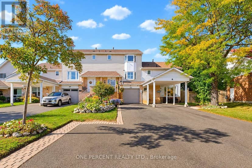 51 Courtleigh Square, Brampton, photo 2