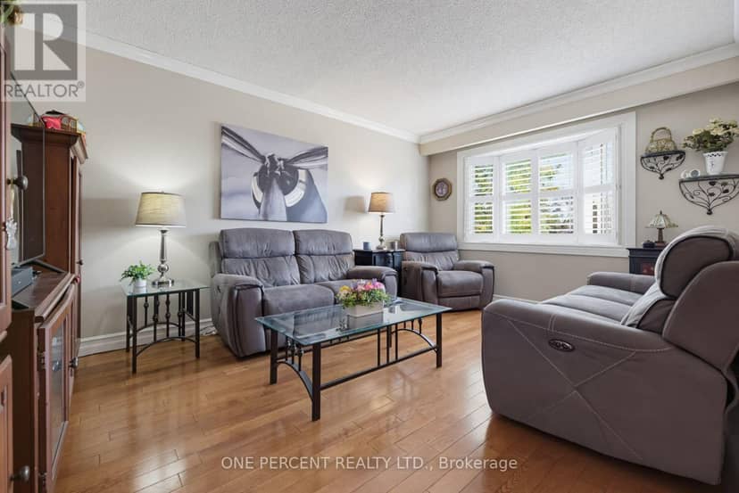 51 Courtleigh Square, Brampton, photo 8