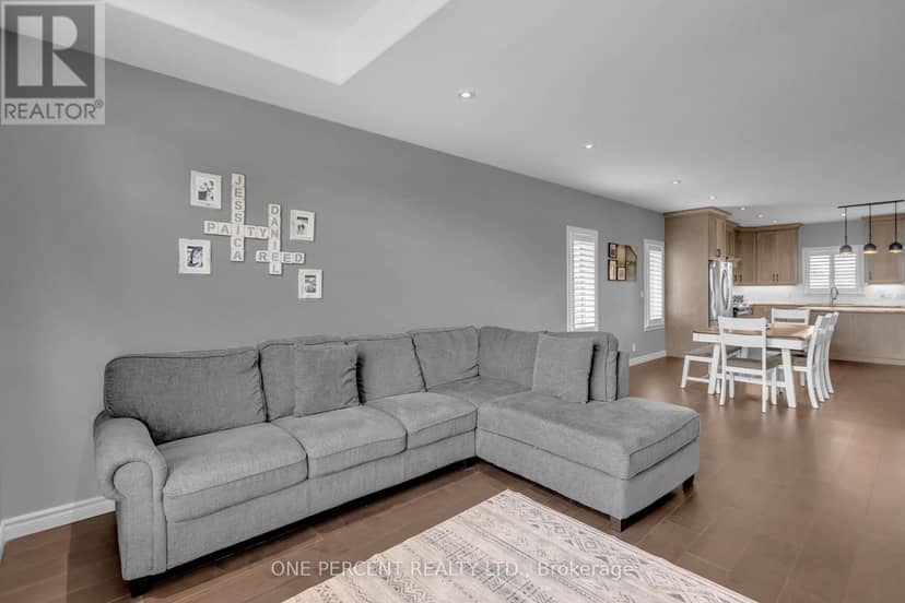 1410 Thompson Road E — photo 15 of 40