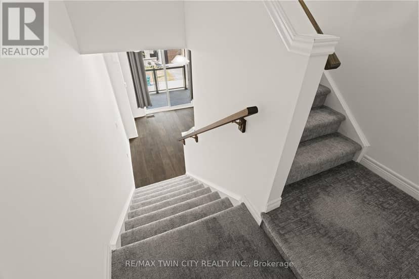 129 - 10 Birmingham Drive — photo 23 of 40