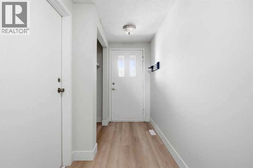 7003 Ranchero Road NW, Calgary, photo 5