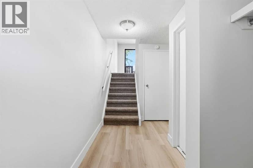 7003 Ranchero Road NW, Calgary, photo 6