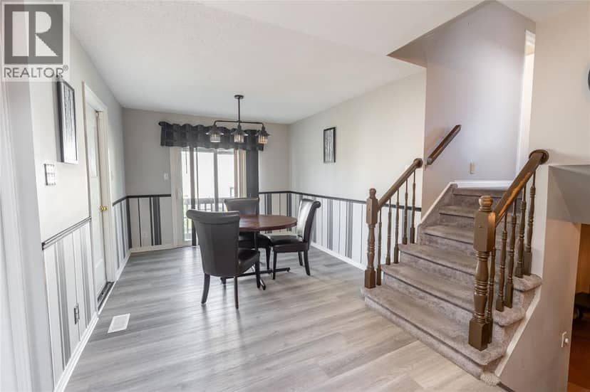 1279 Thistledown Avenue — photo 10 of 37