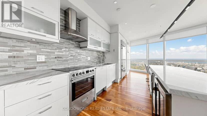 7507 - 388 Yonge Street — photo 12 of 40