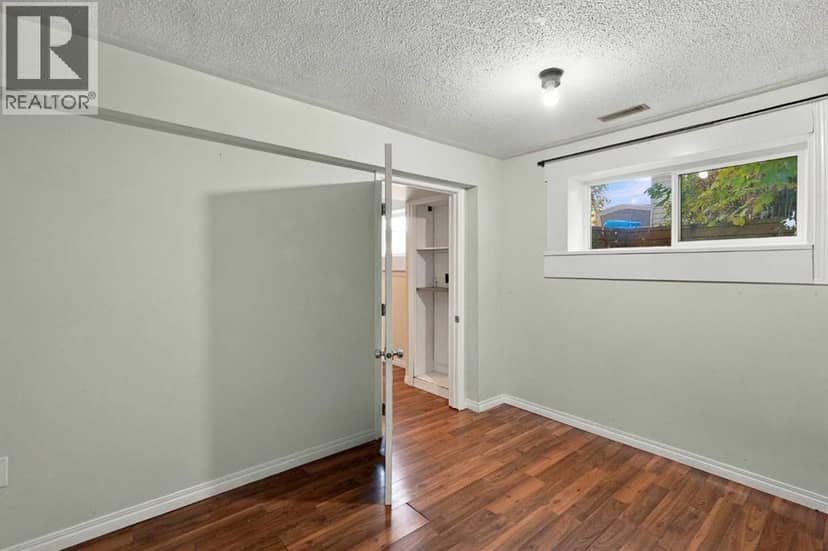 203 Penbrooke Close SE — photo 31 of 40