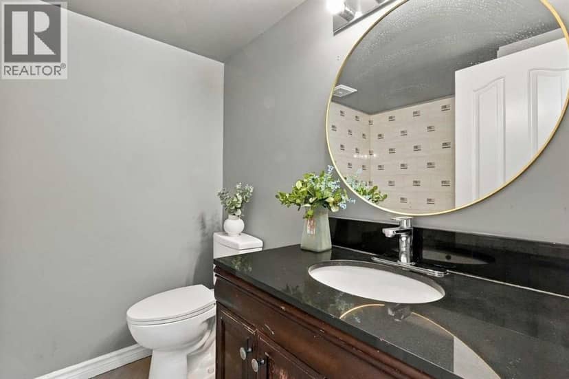 203 Penbrooke Close SE — photo 20 of 40