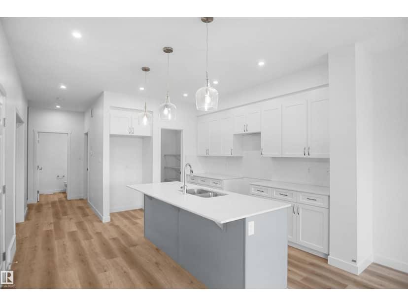 70 Legacy WY — photo 13 of 35