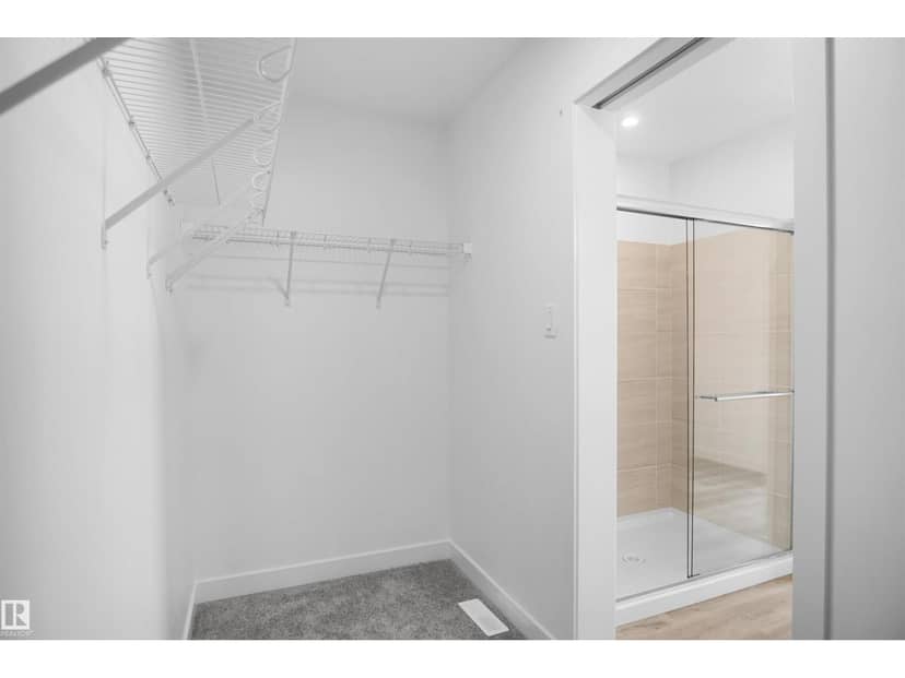 70 Legacy WY — photo 28 of 35