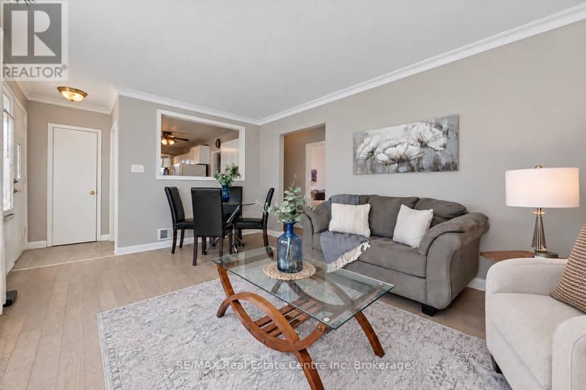 41 Prince Charles Street — photo 4 of 23