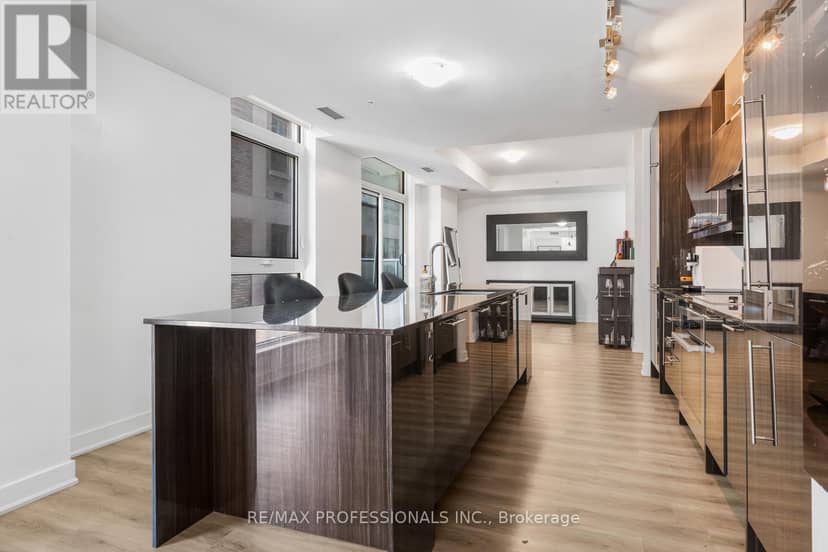325 - 30 Nelson Street — photo 10 of 40