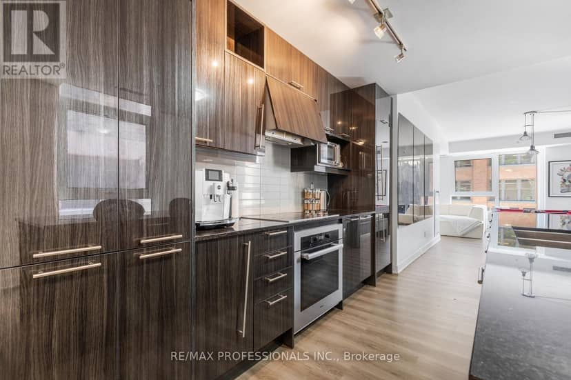 325 - 30 Nelson Street — photo 11 of 40