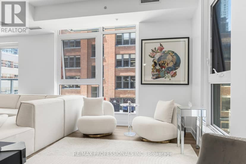 325 - 30 Nelson Street — photo 18 of 40