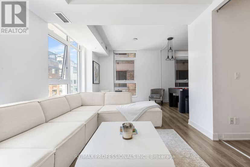 325 - 30 Nelson Street — photo 21 of 40
