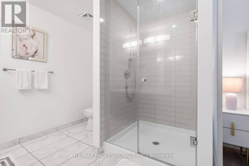 325 - 30 Nelson Street — photo 27 of 40