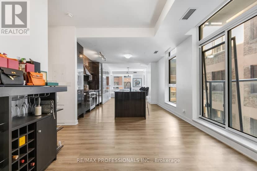 325 - 30 Nelson Street — photo 4 of 40
