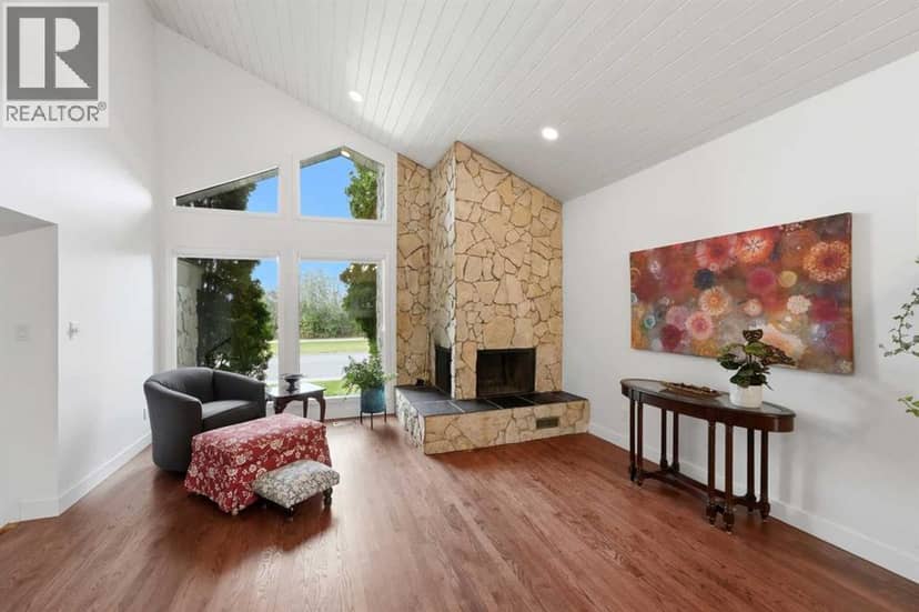 39 Warwick Drive — photo 9 of 40