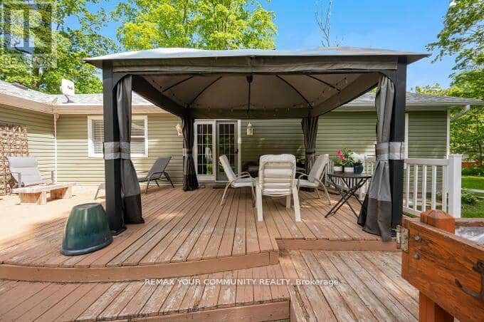 781 Edward Street — photo 27 of 36