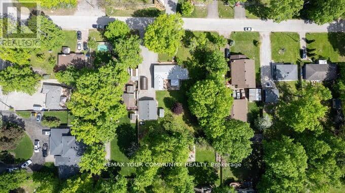 781 Edward Street — photo 35 of 36