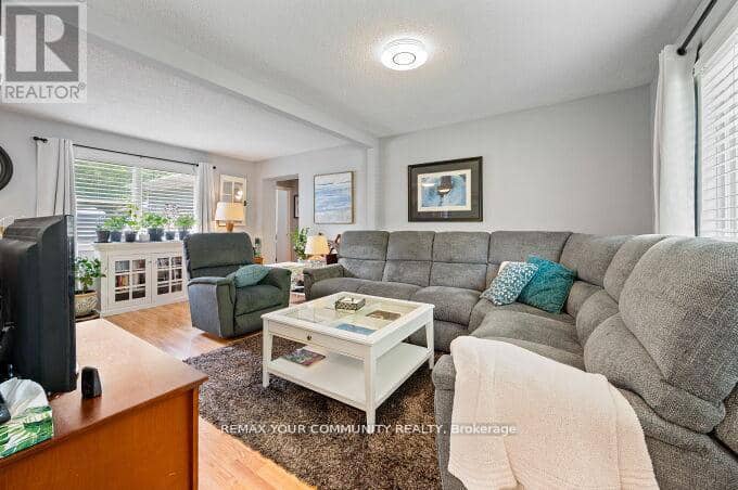 781 Edward Street — photo 9 of 36
