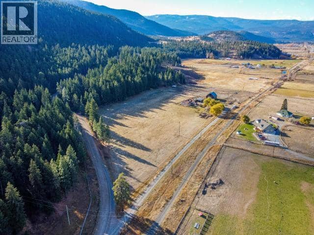 1740 MACAULAY Road, Merritt, photo 2