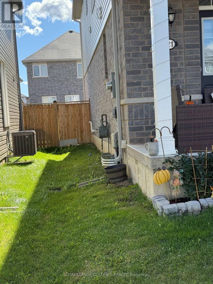21 Munro Circle — photo 22 of 24