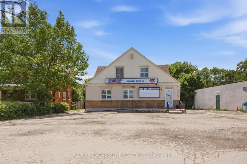 1260 Highway 8, Hamilton