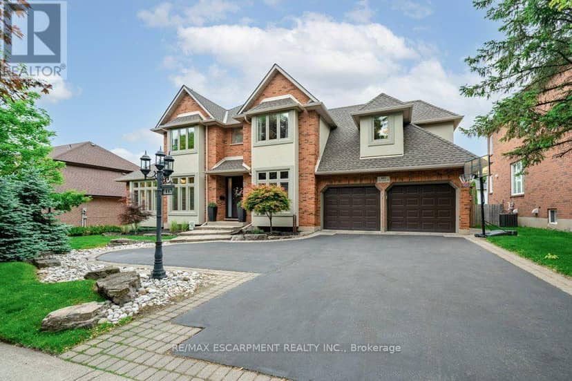 447 Golf Links Road, Hamilton, photo 3