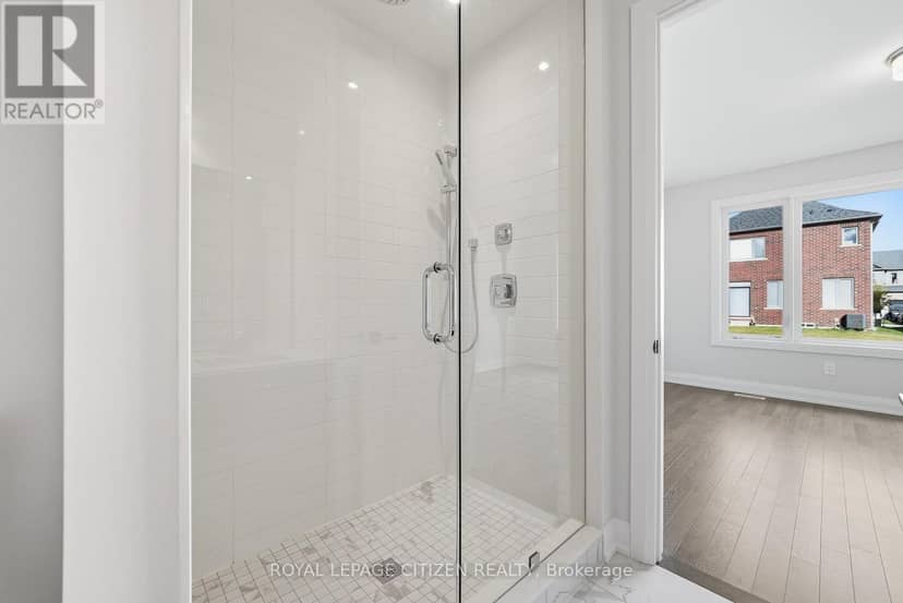 18 McKay Avenue — photo 39 of 40