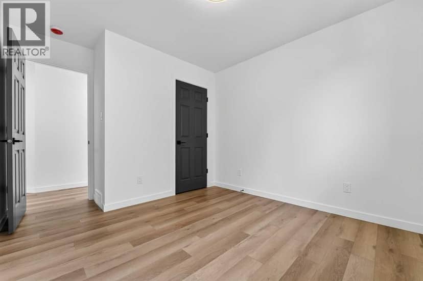 4605 7 Street — photo 30 of 38