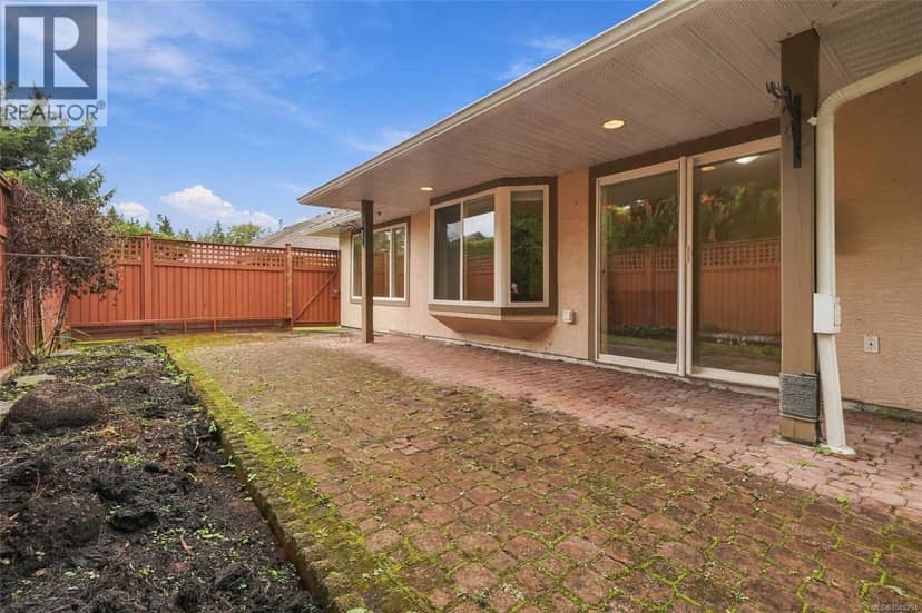 16 850 Arbutus St — photo 36 of 40