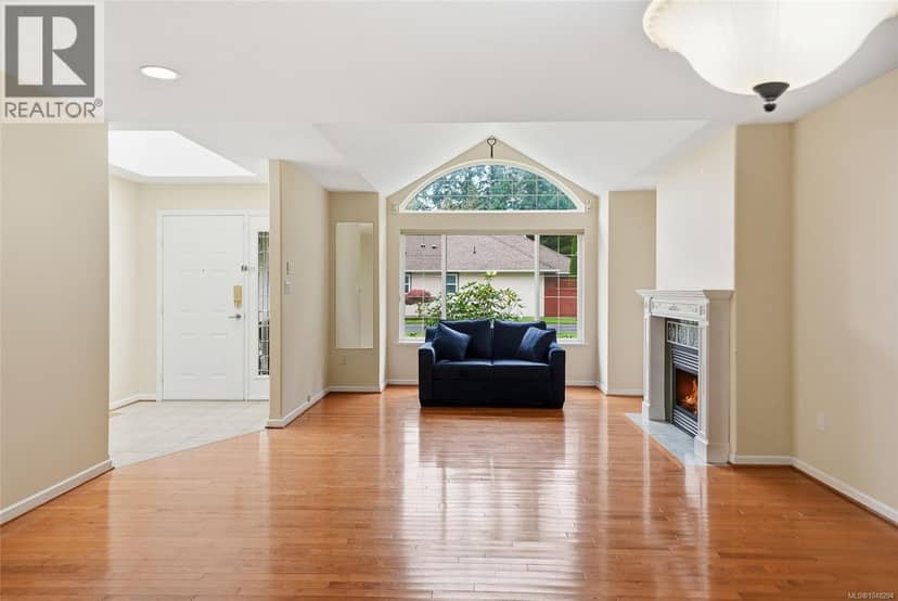 16 850 Arbutus St, Qualicum Beach, photo 6