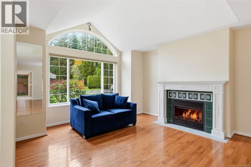 16 850 Arbutus St, Qualicum Beach, photo 8