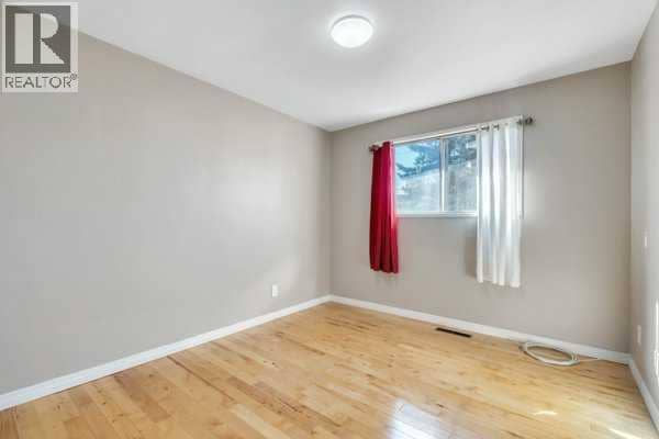 3103A 38 Street SW — photo 14 of 24
