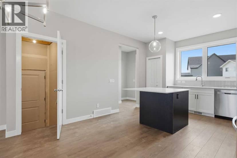 355 Belvedere Drive SE — photo 19 of 23