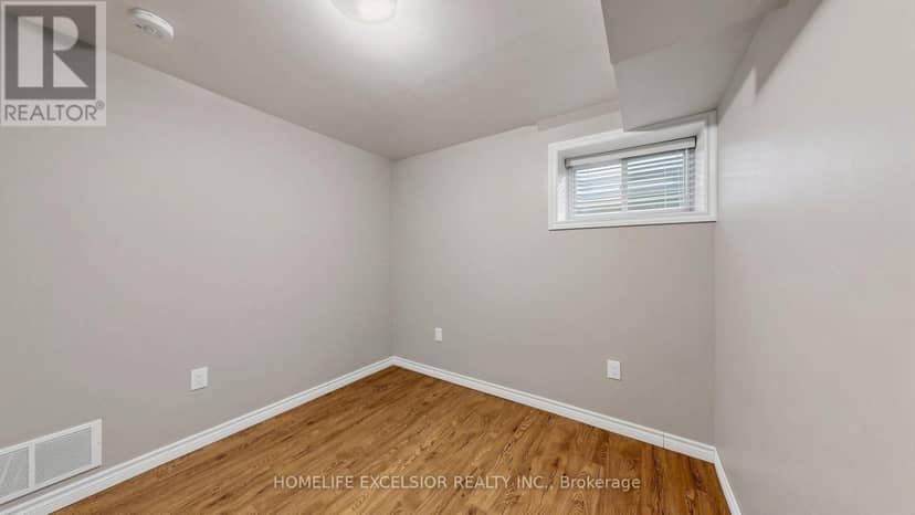 250 Shuter Street — photo 14 of 40
