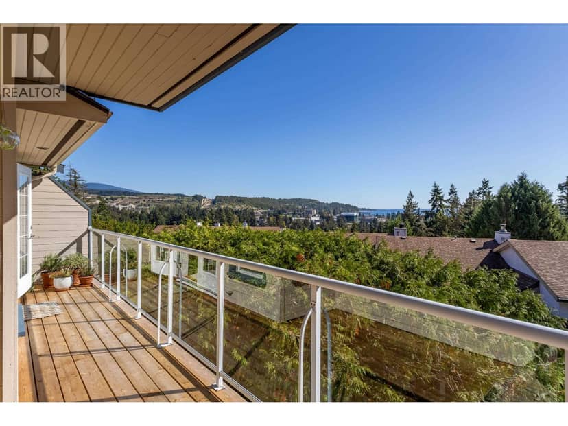 8 5768 MARINE WAY, Sechelt, photo 6