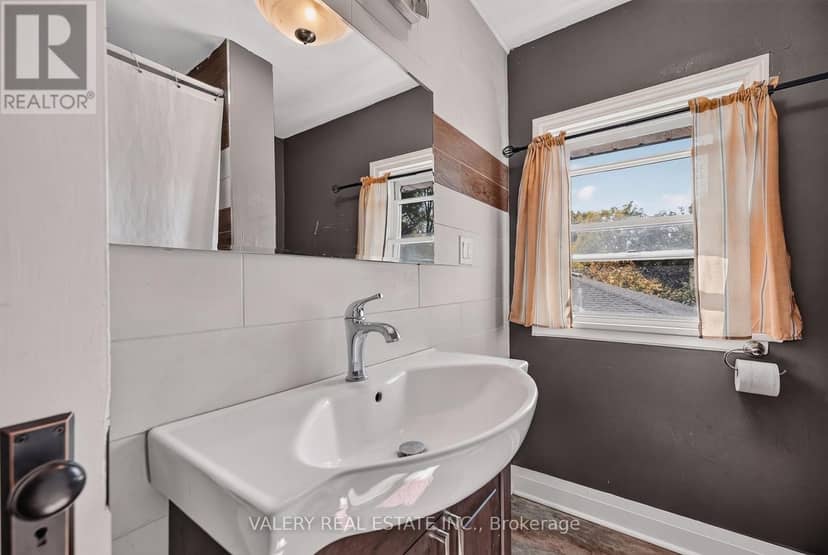 752 Sherring Street — photo 16 of 39