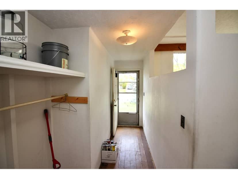 1382 McBride Road Road, Kelowna, photo 4
