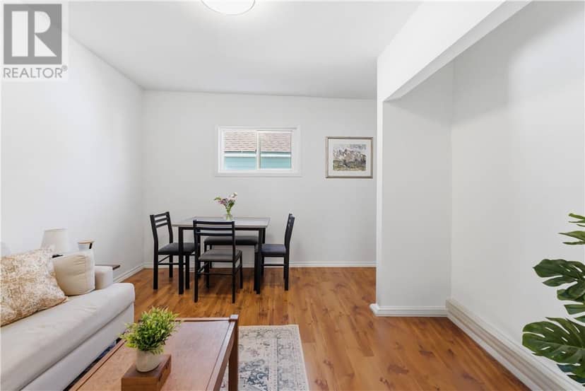 216 Bond Street — photo 31 of 40