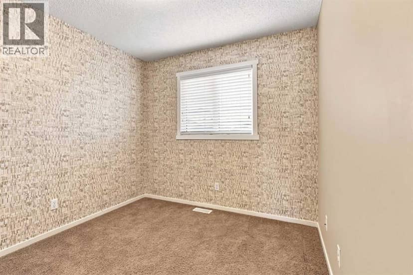 146 Livingston Avenue NE — photo 30 of 40