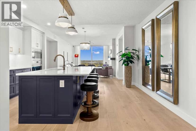 209, 15 Cougar Ridge Landing SW, Calgary, photo 2