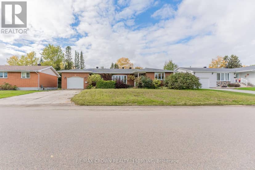 14 Kennedy Avenue, Kapuskasing, photo 2