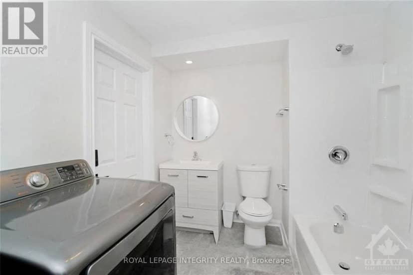 4525 8th Line Road — photo 38 of 40