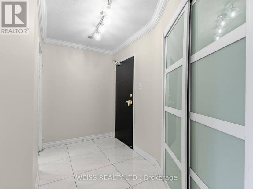 202 - 150 Neptune Drive — photo 22 of 33