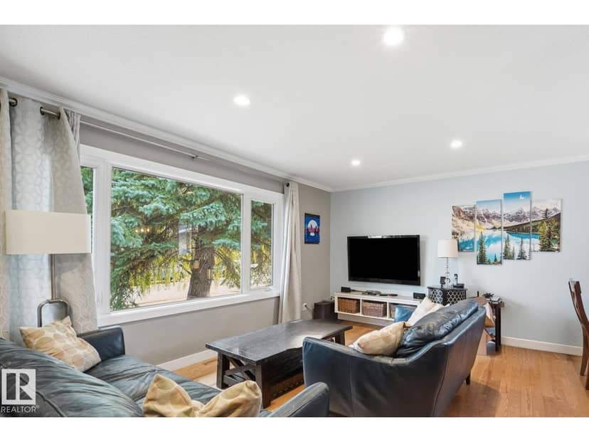 8408 54 ST NW — photo 10 of 29