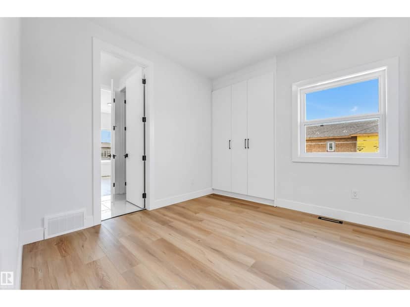 6250 19 ST — photo 27 of 35