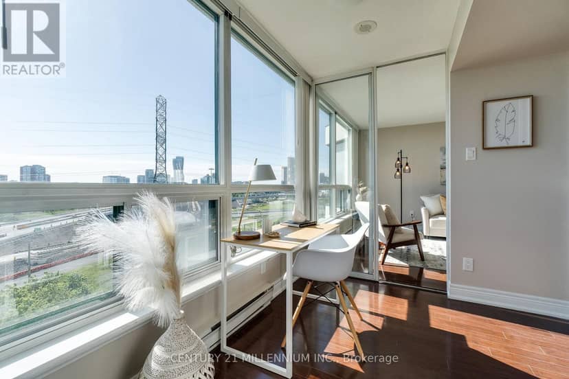 902 - 4450 Tucana Court — photo 27 of 40