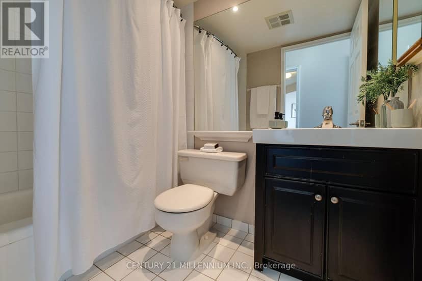902 - 4450 Tucana Court — photo 31 of 40
